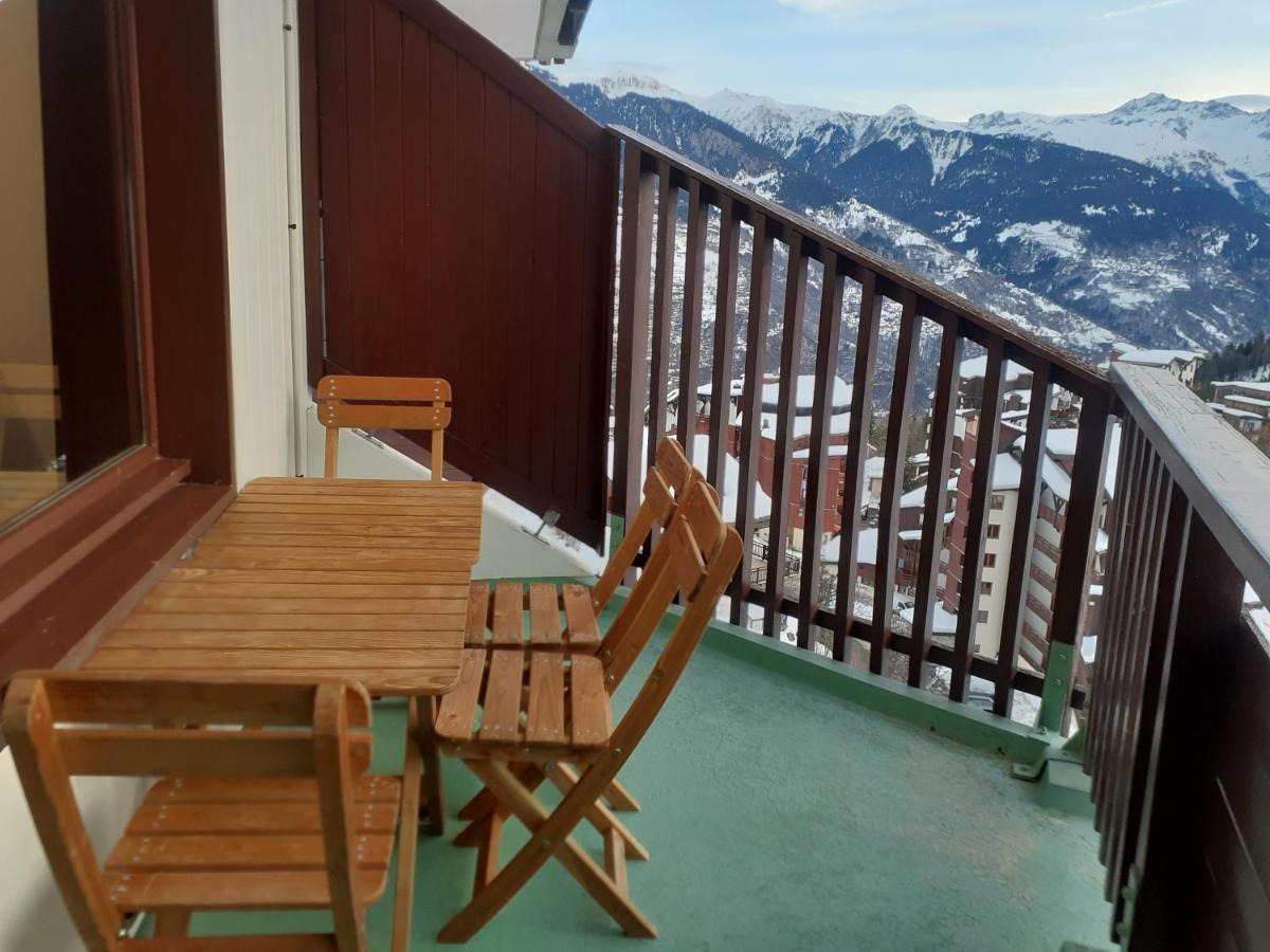 Superbe Appartement En Residence Skis Aux Pieds Courchevel Bagian luar foto